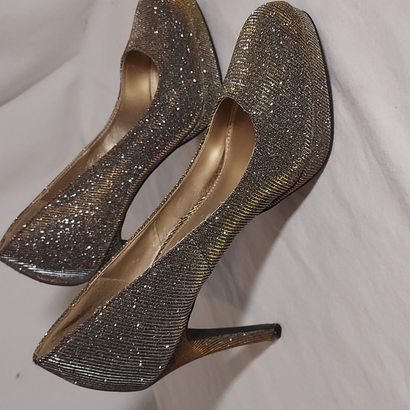 Gold silver shimmering metallic 4"  high heels platform shoes 👠 new! - Picture 3 of 16
